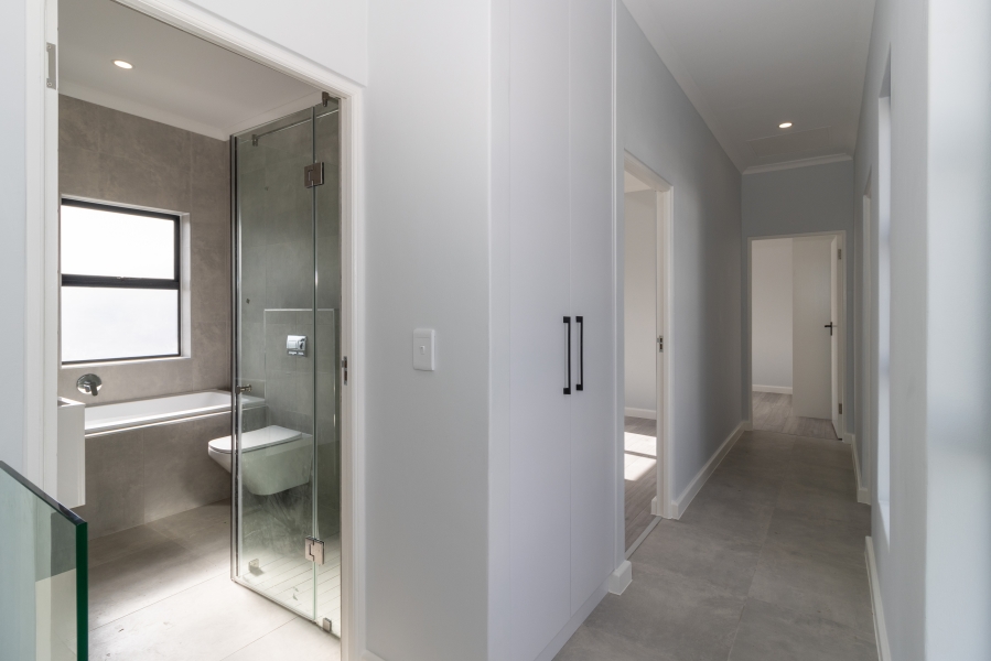 3 Bedroom Property for Sale in Sandown Western Cape